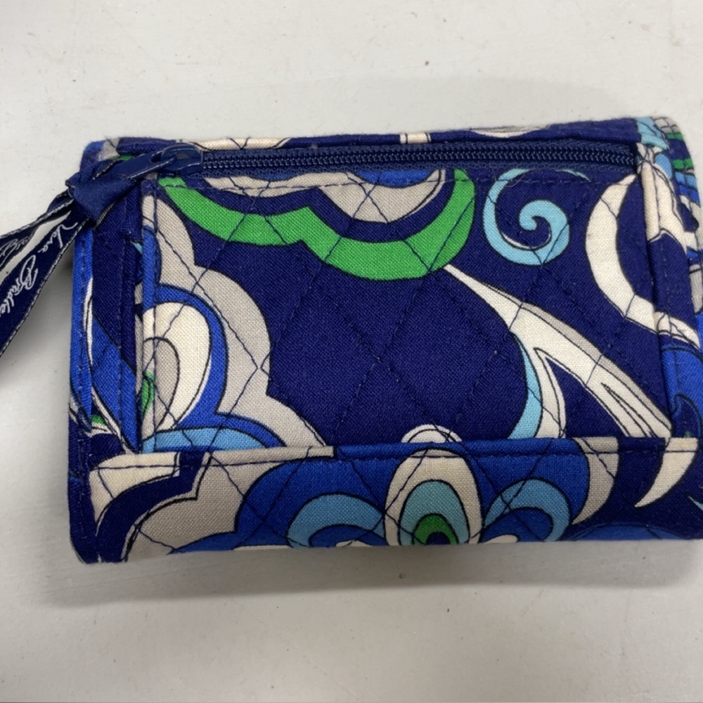 ‼️SOLD‼️Vera Bradley Blue and Green Swirl Wallet